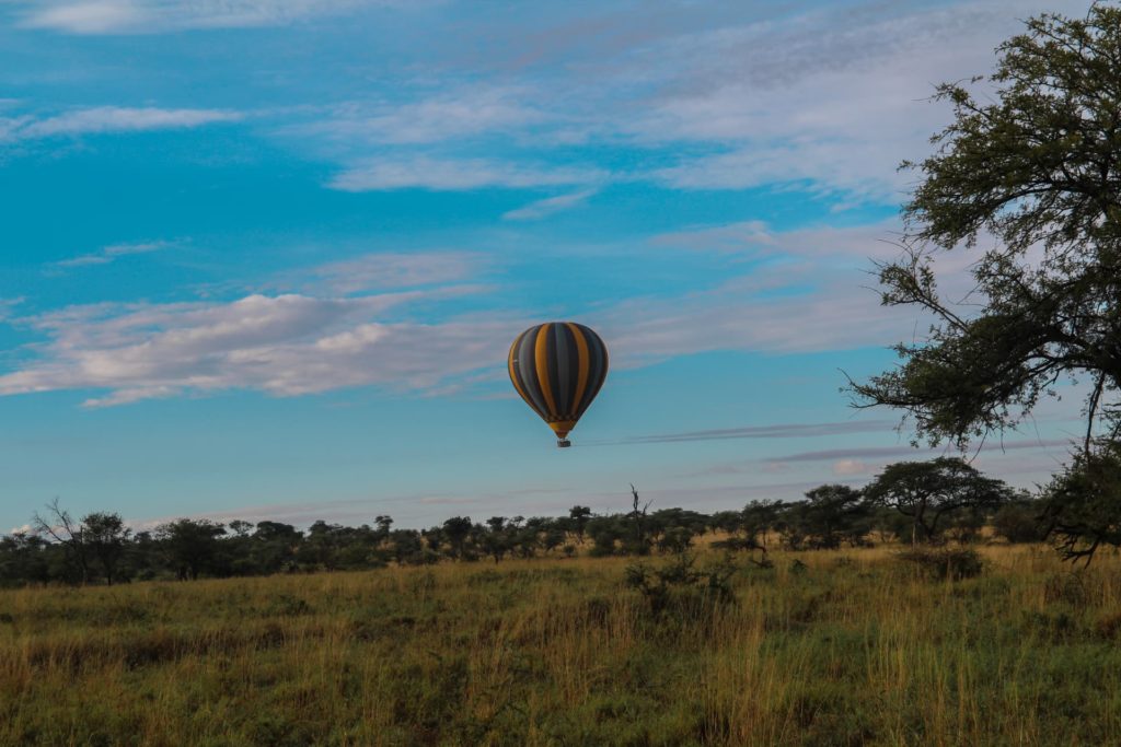 Miracle experience balloon taking off for a safari over the Serengeti